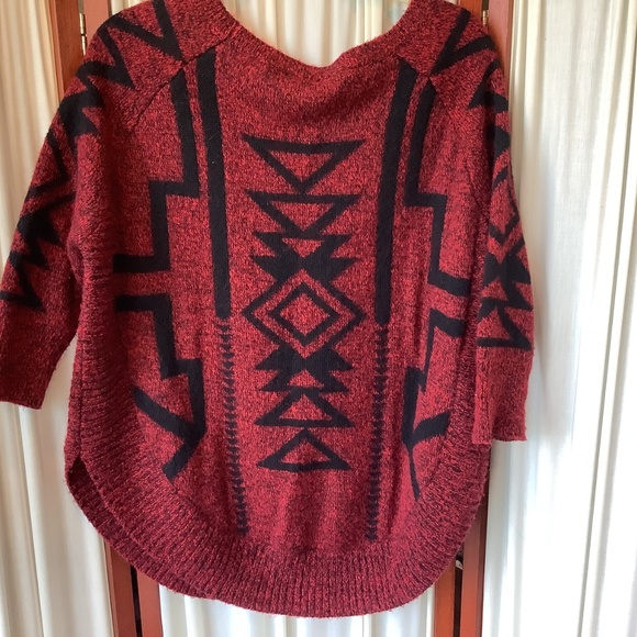 Express Women’s Sweater Red Aztec Geometric Wool Blend 3/4 Sleeve Size Small - Picture 6 of 8